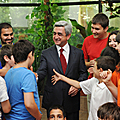 Встреча Президена Саргсяна с участниками 5-ой Панармянской олимпиады и студентами фонда «Луйс» в Цахкадзоре-25.07.2011