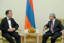The newly appointed Ambassador of Finland in Armenia presented credentials to Serzh Sargsyan