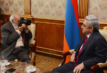 
President Serzh Sargsyan received the world famous Armenian photographer Ara Güler 