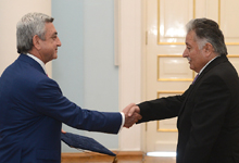 The newly appointed Ambassador of Iraq presented his credential to President Serzh Sargsyan