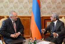 Президент принял директора Федеральной службы по военно-техническому сотрудничеству РФ Александра Фомина