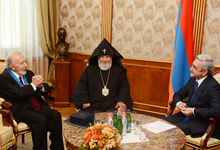 Президент наградил национально-общественного деятеля, благотворителя Ованнеса Чилинкиряна Орденом Почета