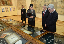 The President visited an exhibition dedicated to the 20th anniversary of the National Currency
