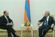 The newly appointed Ambassador of the Netherlands presented his credentials to the President