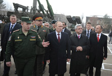 Серж Саргсян и Владимир Путин посетили дислоцированную в Гюмри 102-ю российскую военную базу