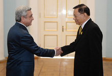 Президенту вручил верительные грамоты новоназначенный посол Таиланда в Армении