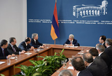 Президент провел совещание с руководящим составом Министерства иностранных дел