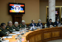 Президент Серж Саргсян провел совещание с руководящим составом Министерства обороны