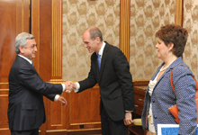 Президент принял руководителя армянской миссии Международного валютного фонда Марка Хортона