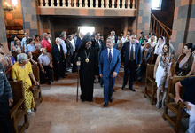 Президент Серж Саргсян присутствовал на церемонии освящения церкви Сурб Григор Нарекаци