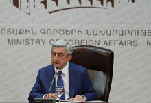 
Президент Серж Саргсян встретился с руководящим составом дипломатической службы