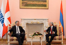 Նախագահ Սերժ Սարգսյանը հանդիպում է ունեցել ԵԱՀԿ գործող նախագահ, Շվեյցարիայի Նախագահ Դիդիե Բուրկհալտերի հետ