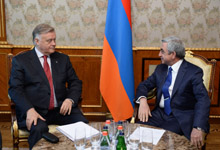 Նախագահ Սերժ Սարգսյանն ընդունել է &laquo;Ռուսական երկաթուղիներ&raquo; ընկերության նախագահ Վլադիմիր Յակունինին