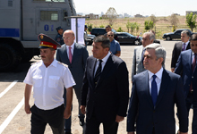 
Президент присутствовал на открытии нового административного здания войск полиции