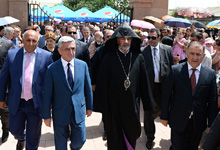 President attends Saint Virgin Church consecration ceremony in Ararat marz