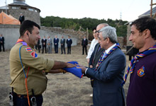 President Serzh Sargsyan visits Byurakan camp of National Scout Organization