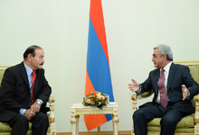 Jordan&rsquo;s newly appointed ambassador to Armenia presents his credentials to President Serzh Sargsyan