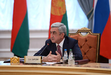 President Serzh Sargsyan takes part in the session of the Council of Heads of CIS States