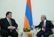 President receives Lithuanian Foreign Minister Linas Linkevicius
