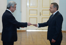 Newly-appointed French Ambassador to Armenia Jean-Francois Charpentier presents his credentials to President