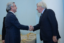 
President receives Uruguayan Vice President and Senate President Danilo Astori