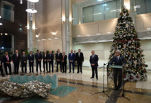 
Президент принял участие в приеме, организованном в Центральном банке по случаю праздников Нового года и Рождества