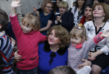 Первая леди Армении Рита Саргсян посетила национальный онкологический центр, центр гематологии и клинику химиотерапии