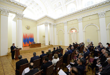 
Президент провел совещание о ходе работ по подготовке мероприятий, посвященных 100-летию Геноцида армян