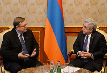 
Президент принял Министра юстиции Литвы Юозаса Бернатониса
