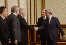 President receives EURONEST PA Bureau members