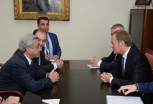 Президент Серж Саргсян провел двусторонние встречи в рамках саммита ЕНП