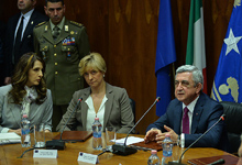 President Serzh Sargsyan meets with Italy&rsquo;s Defense Minister Roberta Pinotti