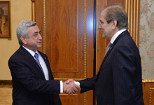 Президент Серж Саргсян принял председателя Правления Евразийского банка развития