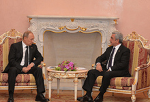 President Serzh Sargsyan meets with Russian President Vladimir Putin