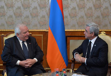 President Serzh Sargsyan receives EPP President Joseph Daul