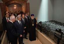 President Serzh Sargsyan visits the United States Holocaust Memorial Museum