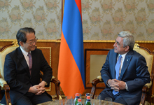 Президент принял посла Японии в Армении Тикахито Хараду