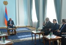 
President receives heads of delegations participating in forum Communicating 4 Better Communication