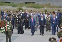 Նախագահ Սերժ Սարգսյանը մասնակցել է ԼՂՀ հռչակման 24-րդ տարեդարձին նվիրված միջոցառումներին 
