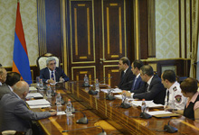 Президент провел совещание по итогам осуществленного в Дорожной полиции РА изучения