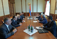President Serzh Sargsyan meets with representatives of Armenian Democratic Liberal Party
