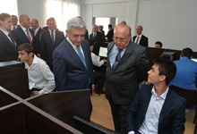 
Президент посетил Ереванский филиал Московского государственного университета имени М.В.Ломоносова