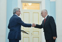 Head of EU Delegation to RA, Ambassador  Piotr Świtalski presents his credentials to president