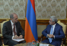 Президент принял руководителя армянской миссии МВФ Марка Хортона