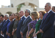 President Serzh Sargsyan attends Holy Chrism blessing ceremony