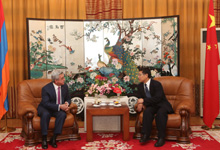 President visits China’s embassy in Armenia on PRC national holiday 