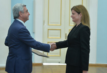  United Kingdom&rsquo;s newly-appointed ambassador to Armenia presents her credentials to president