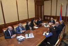 Президент созвал совещание с целью обсуждения социально-экономической ситуации и областных приоритетов Армавирской области