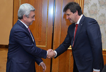 President received the Minister of Defense of Serbia Bratislav Gašić
