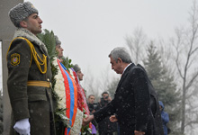 President Serzh Sargsyan visited the Erablur Pantheon
